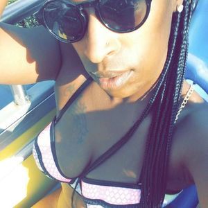 Meet your Posher, Latoya